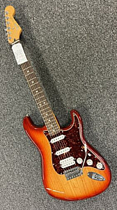 Fender standard stratocaster HSS special edition Sienna Burst guitar 2008