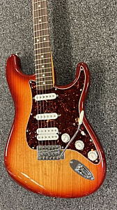 Fender standard stratocaster HSS special edition Sienna Burst guitar 2008